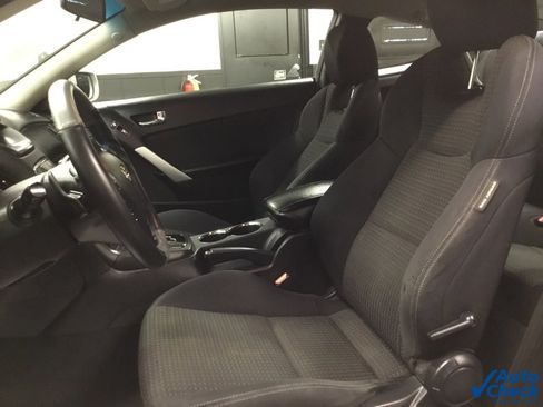Used 2012 Hyundai Genesis 2.0T image 22