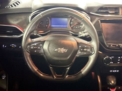 Used 2021 Chevrolet TrailBlazer RS w/ Sun and Liftgate Package AWD/4WD image 13