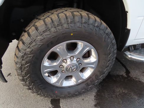 Used 2024 RAM 2500 Big Horn image 11