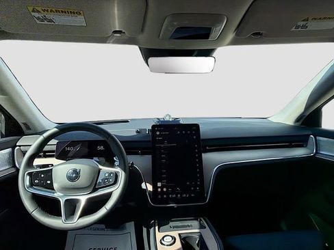 Used 2025 Volvo EX90 Ultra image 14