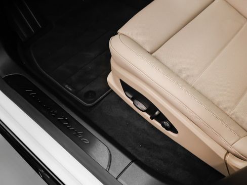 New 2025 Porsche Macan Turbo Electric image 25