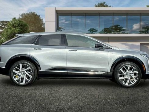 New 2026 Cadillac Optiq Luxury 1 image 3