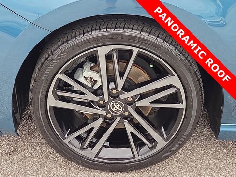 Used 2025 Toyota Camry XSE FWD image 7