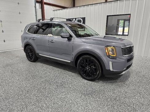 Used 2020 Kia Telluride SX w/ Towing Package AWD/4WD image 3