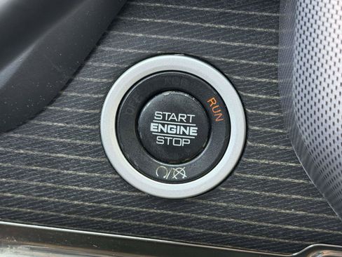 Used 2019 RAM 2500 Limited AWD/4WD image 18