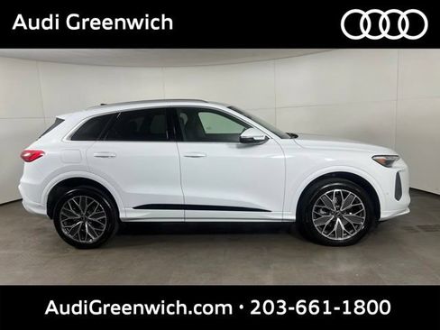 Used 2025 Audi Q5 Premium Plus w/ Premium Plus AWD/4WD image 8