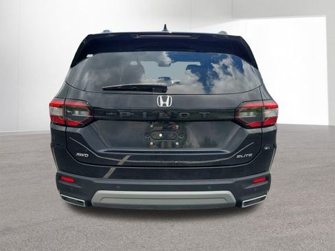 Used 2024 Honda Pilot Elite image 15