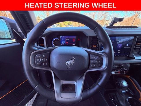 Used 2023 Ford Bronco Badlands image 9