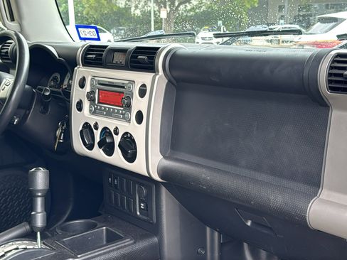 Used 2012 Toyota FJ Cruiser 2WD w/ Convenience Pkg image 25