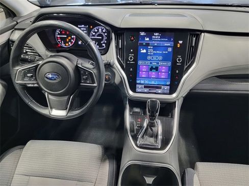 Used 2022 Subaru Outback Premium image 31