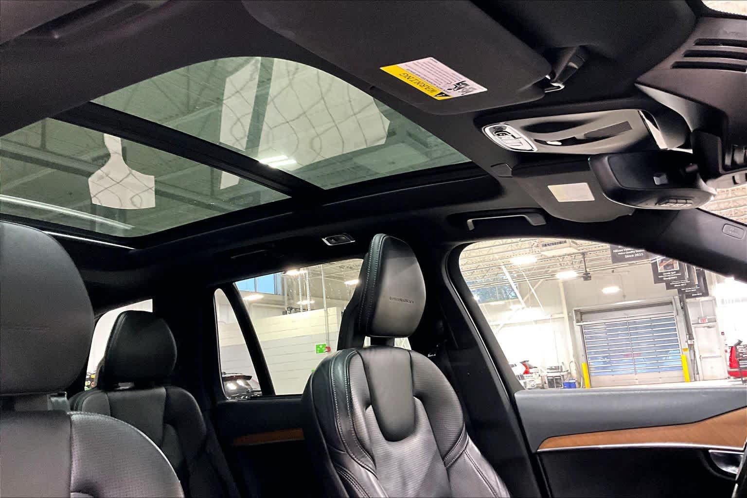 Used 2018 Volvo XC90 T6 Inscription w/ Convenience Package AWD/4WD image 14
