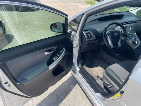 Used 2014 Toyota Prius Four FWD image 8