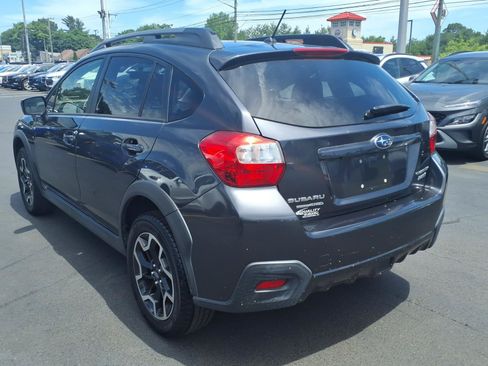 Used 2017 Subaru Crosstrek 2.0i Premium AWD/4WD image 8