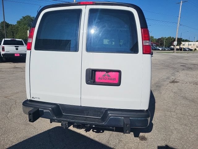 Used 2019 Chevrolet Express 2500 w/ Driver Convenience Package RWD image 19