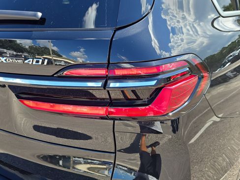 New 2026 BMW X7 xDrive40i image 8