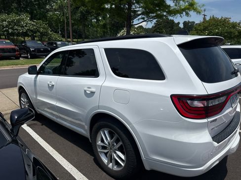 Used 2023 Dodge Durango GT RWD image 3