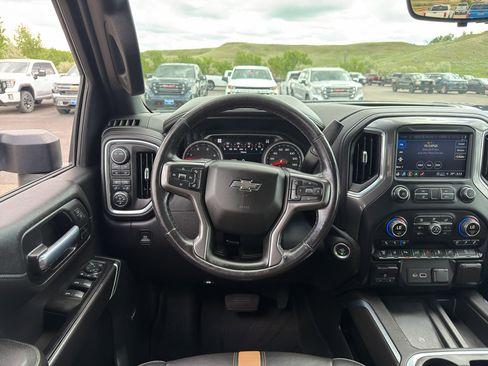 Used 2021 Chevrolet Silverado 2500 LTZ w/ Carhartt Edition AWD/4WD image 9