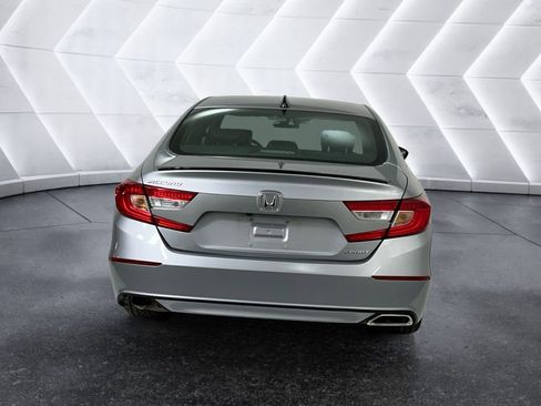 Used 2022 Honda Accord Sport image 5