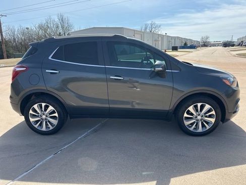 Used 2018 Buick Encore Preferred image 6