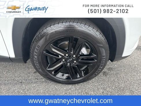 Used 2025 Chevrolet Trax ACTIV w/ Driver Confidence Package FWD image 12