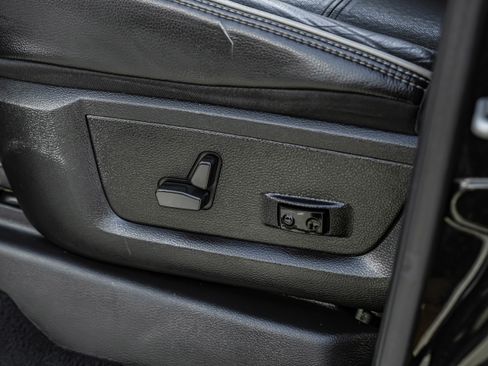 Used 2021 RAM 3500 Laramie image 31