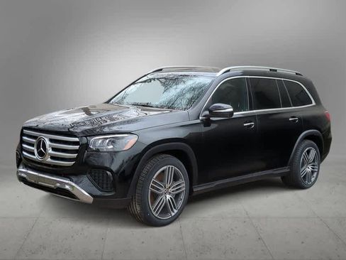 New 2025 Mercedes-Benz GLS 450 4MATIC image 4