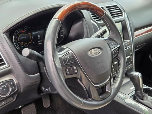 Certified 2018 Ford Explorer Platinum AWD/4WD image 20