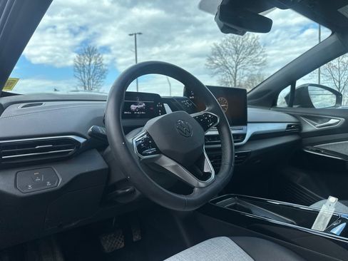 Used 2023 Volkswagen ID.4 Pro RWD image 6