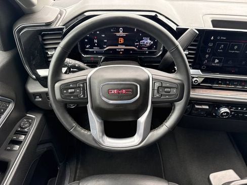 Used 2025 GMC Sierra 1500 SLT AWD/4WD image 14