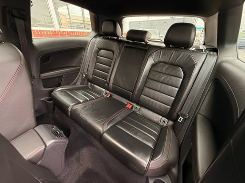 Used 2015 Volkswagen GTI SE FWD image 10