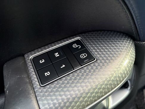 Used 2019 Land Rover Range Rover Sport HST image 13