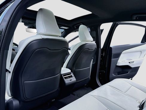 New 2026 Lexus ES 350e w/ Convenience Package FWD image 7