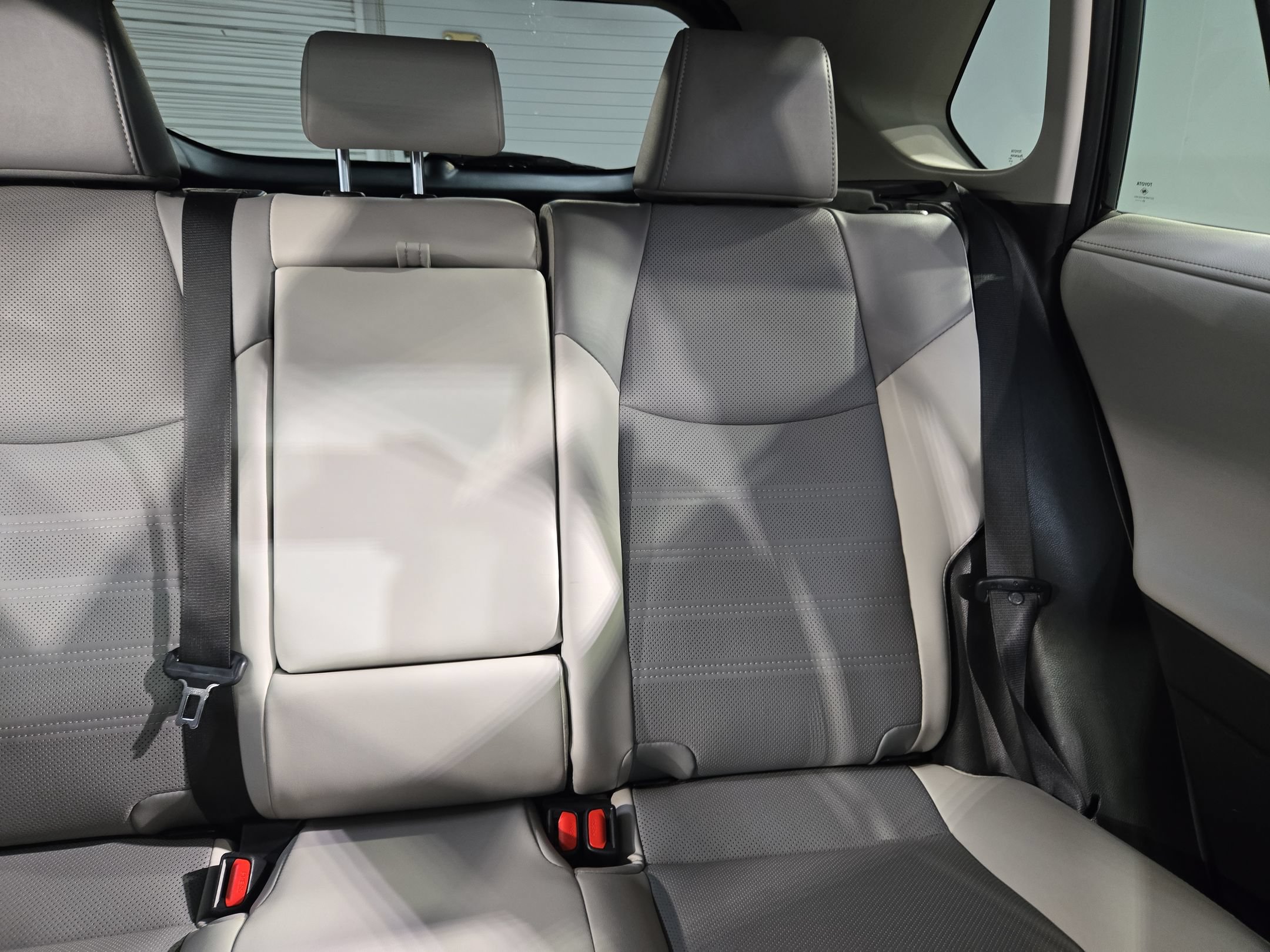 Used 2024 Toyota RAV4 Limited w/ Advanced Technology Package AWD/4WD image 14