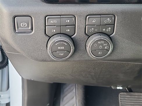 New 2026 Chevrolet Silverado 3500 High Country w/ Technology Package image 24