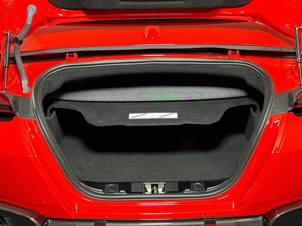 Certified 2025 Ferrari Roma Spider RWD image 24