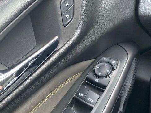 Used 2025 Chevrolet Trax ACTIV w/ Driver Confidence Package image 28