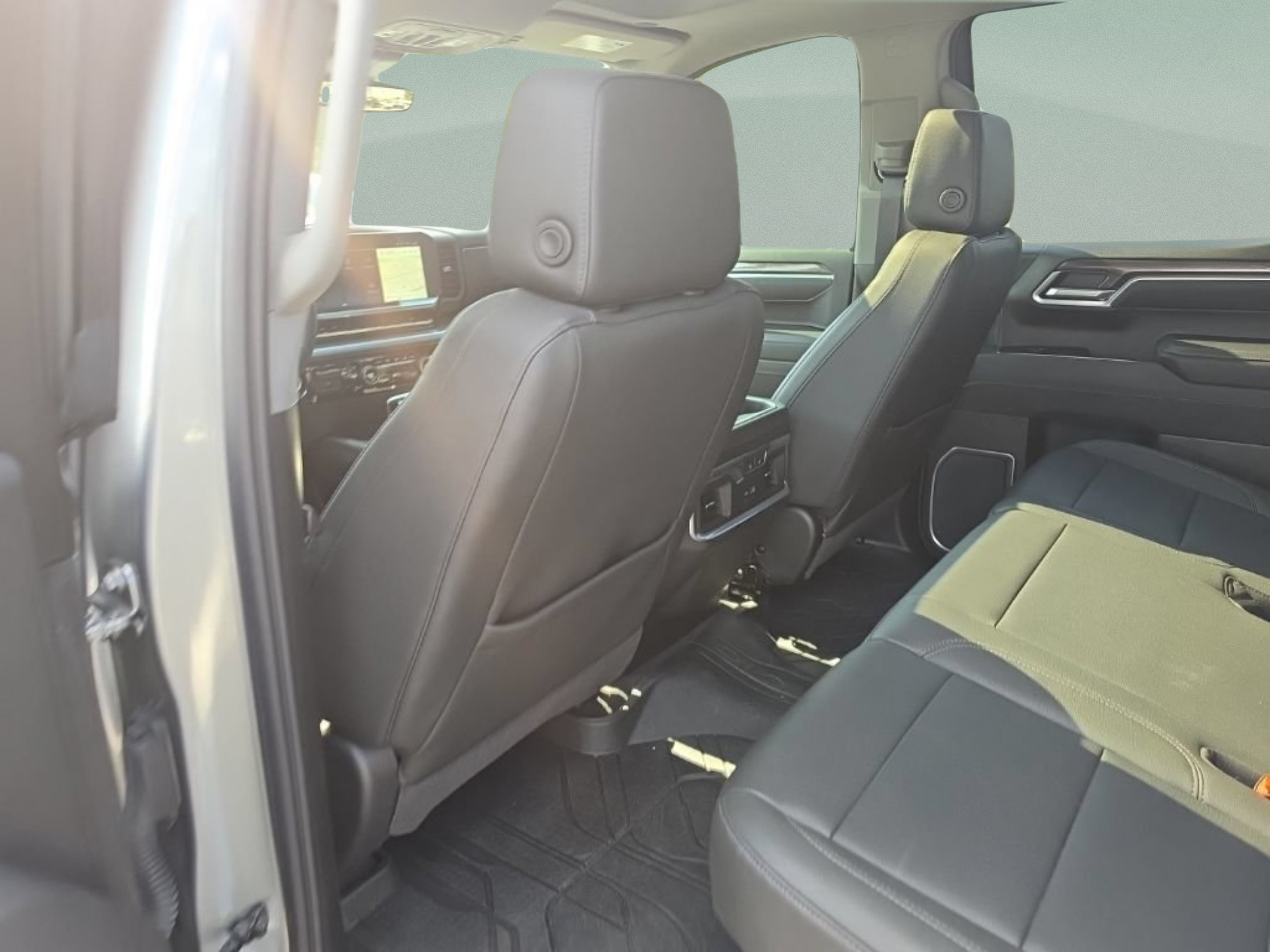 Used 2026 Chevrolet Silverado 1500 LTZ w/ LTZ Premium Package AWD/4WD image 28