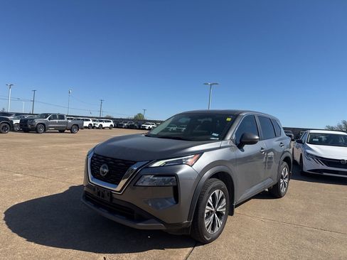 Certified 2022 Nissan Rogue SV image 7