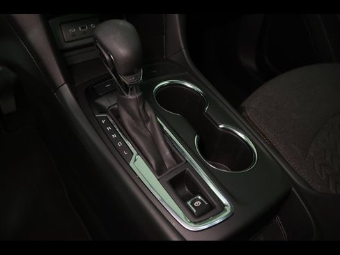 Used 2023 Chevrolet Equinox LT image 25