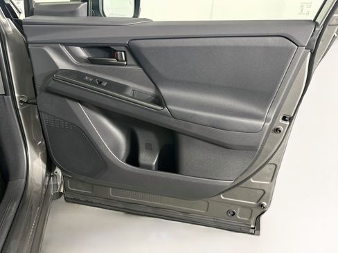 Used 2026 Toyota bZ FWD image 31