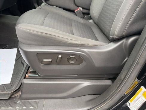 Used 2022 Chevrolet Silverado 1500 Custom image 9