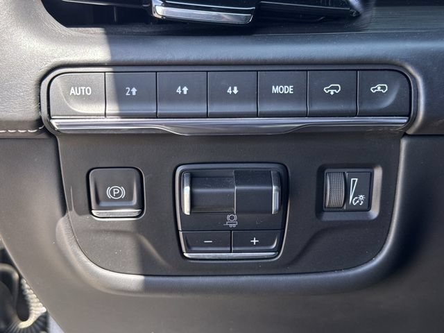 Used 2022 Cadillac Escalade Premium Luxury Platinum w/ Heavy-Duty Trailer Package AWD/4WD image 24