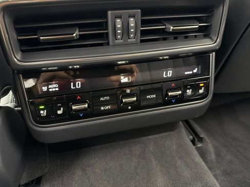 New 2026 Lexus LX 600 4WD w/ Luxury Package image 7