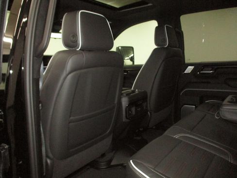 New 2026 GMC Sierra 2500 AT4X AWD/4WD image 29