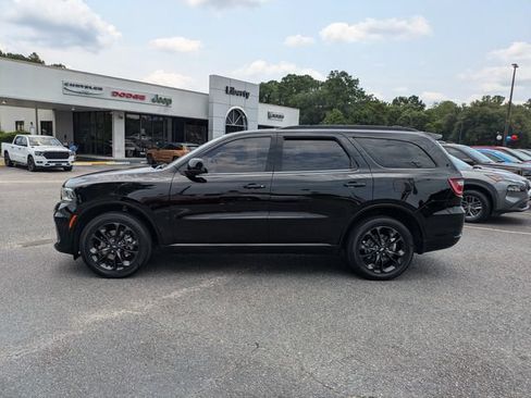 Used 2023 Dodge Durango SXT w/ SXT Blacktop Group AWD/4WD image 8