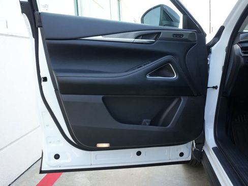 New 2027 INFINITI QX60 Luxe w/ Cargo Package FWD image 18
