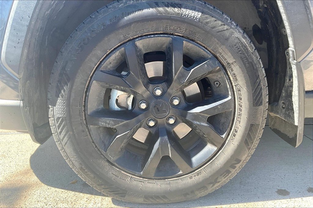 Used 2023 Toyota RAV4 LE FWD image 11
