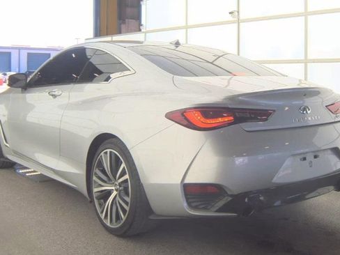 Used 2017 INFINITI Q60 2.0t w/ Premium Plus Package 2.0T image 3