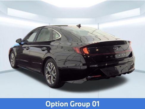 Used 2023 Hyundai Sonata SEL w/ Preferred Accessory Package FWD image 4