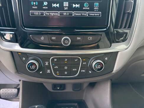 Used 2019 Chevrolet Traverse Premier w/ LPO, Floor Liner Package AWD/4WD image 30